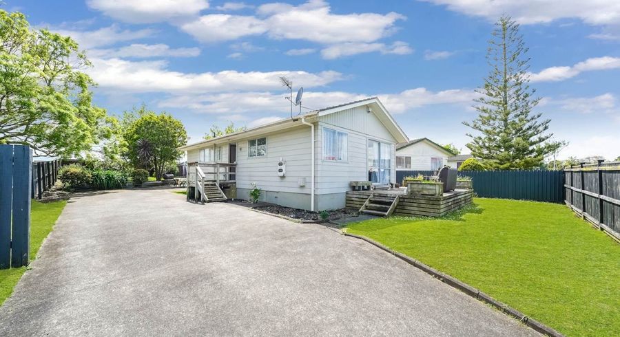  at 27 Sidey Avenue, Clover Park, Auckland