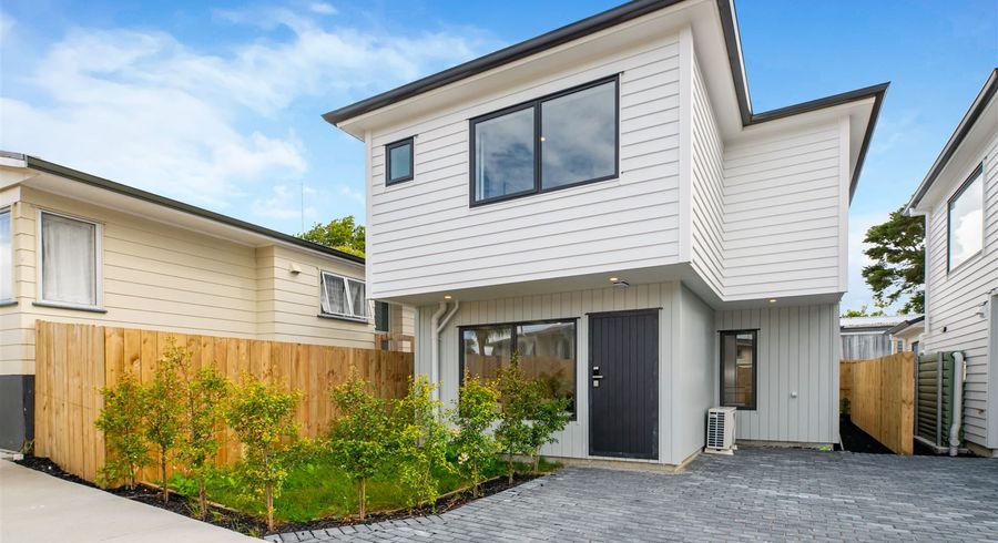  at 76B Borich Road, Sunnyvale, Auckland