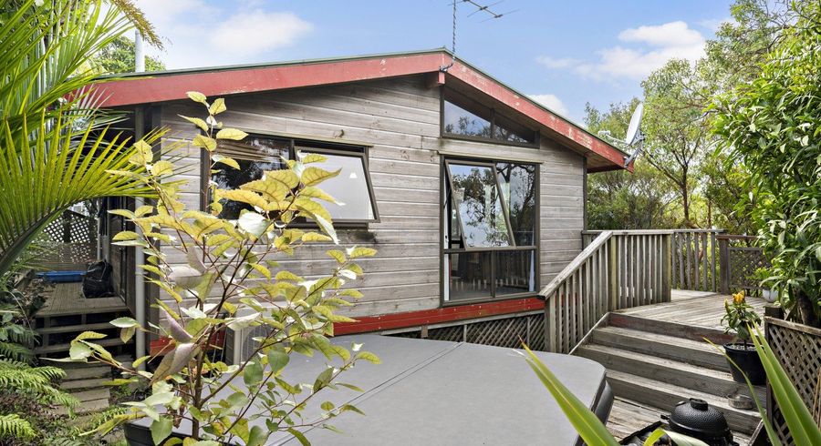  at 6A Jacaranda Grove, Maungaraki, Lower Hutt, Wellington