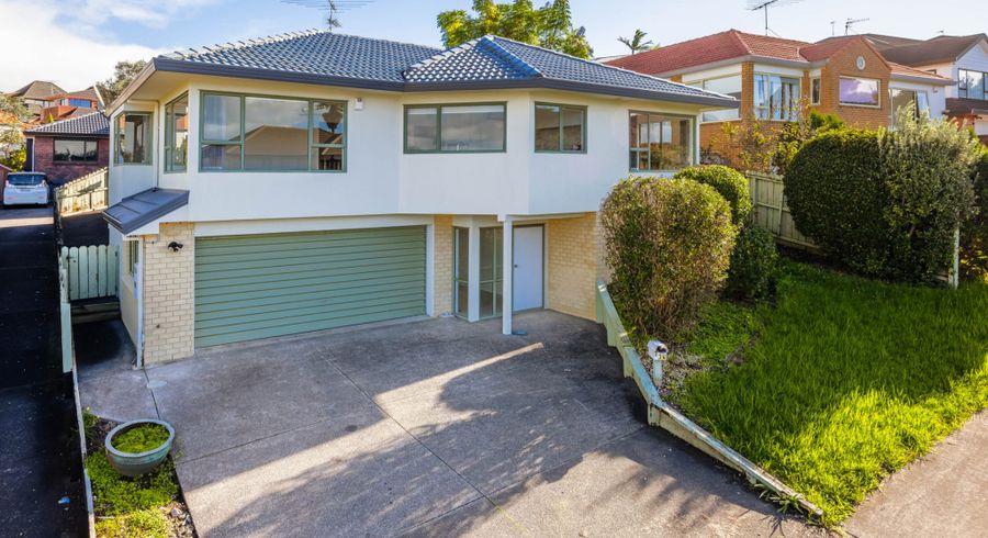  at 2/14 Kells Place, Botany Downs, Manukau City, Auckland