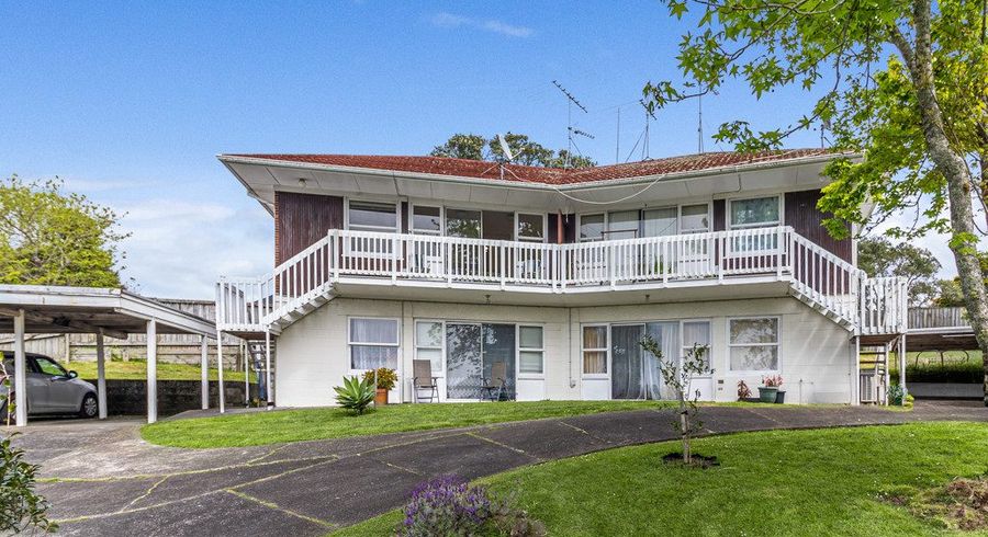  at 2/6 Hobday Place, Meadowbank, Auckland