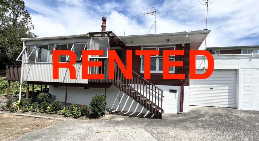  at 2/66 Bentley Avenue, Glenfield, North Shore City, Auckland