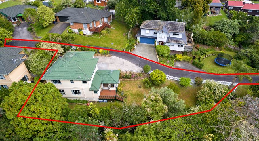  at 15 Ryehill Close, New Lynn, Auckland