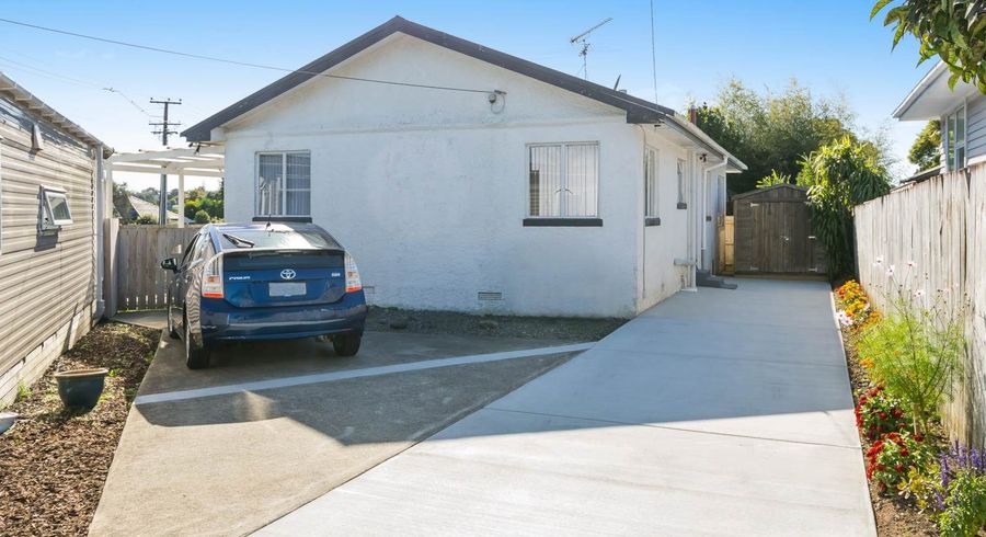  at 161 Birkdale Road, Birkdale, Auckland