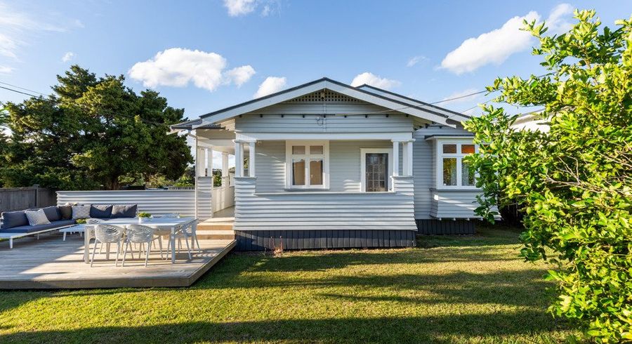  at 1 Park Avenue, Birkenhead, Auckland