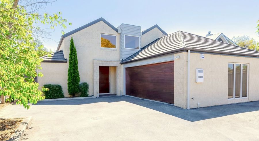  at 40 St Andrews Square, Strowan, Christchurch