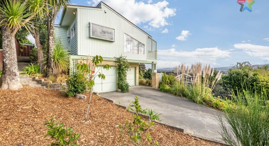  at 10 Summit Road, Fairfield, Lower Hutt, Wellington