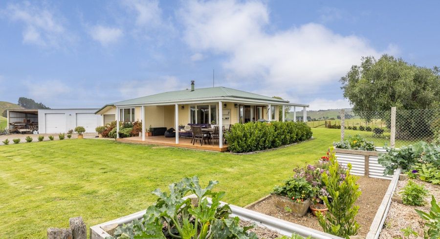  at 1821 Dartmoor Road, Dartmoor