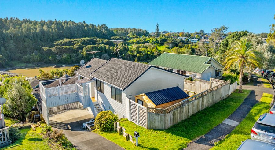  at 5 Kitewao Street, Northcote, North Shore City, Auckland