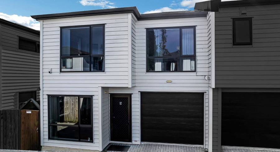  at 127E Russell Road, Manurewa, Manukau City, Auckland