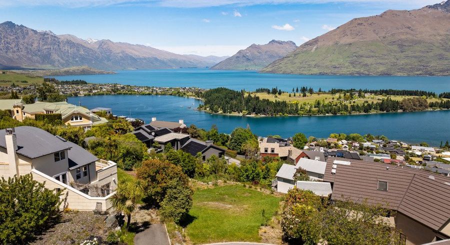  at 15 Manchester Place, Queenstown East, Queenstown-Lakes, Otago