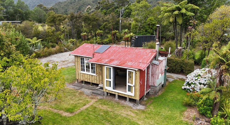  at 18 Mcgill Street, Waimangaroa
