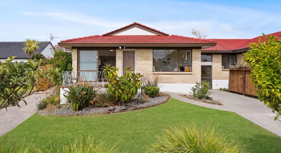  at 2/39 Rapallo Place, Farm Cove, Manukau City, Auckland