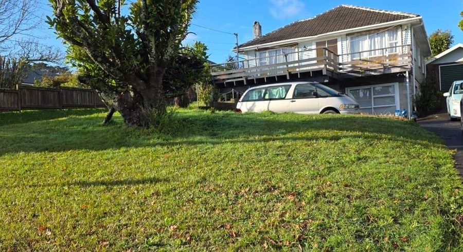 at 44 CLIFF VIEW DRIVE, Green Bay, Waitakere City, Auckland