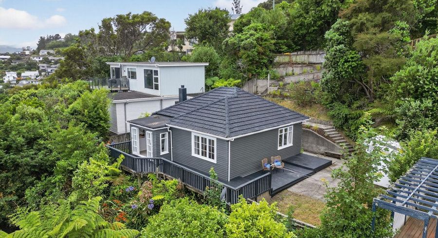  at 33 Woodvale Grove, Fairfield, Lower Hutt