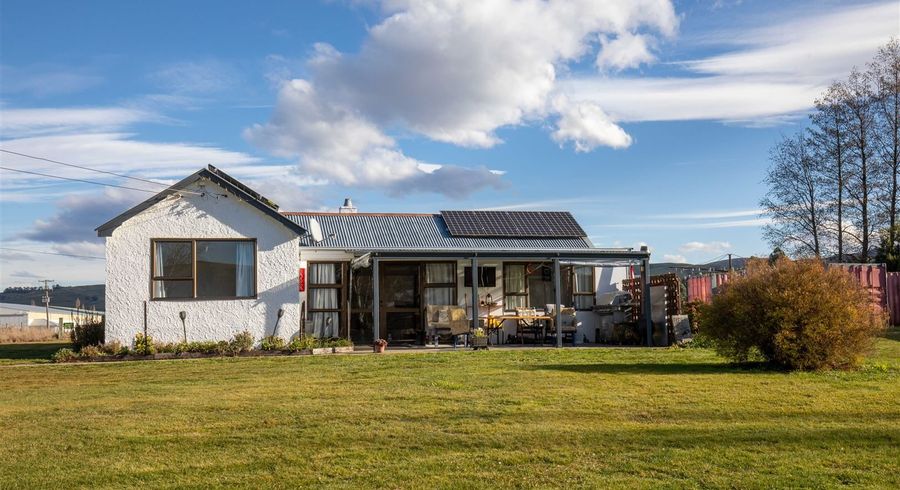  at 10 Moa Flat Road, Ettrick