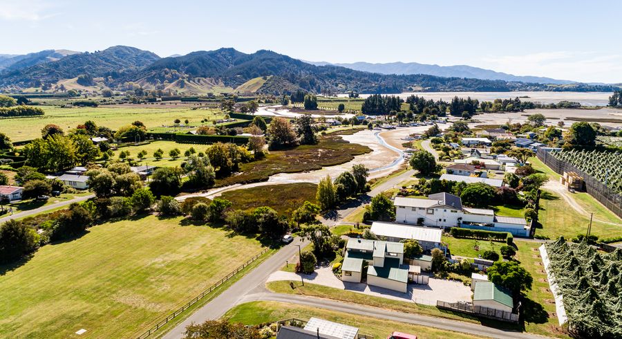  at 8 Wharf Road, Riwaka