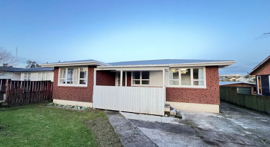  at 31 Riverpark Crescent, Henderson, Waitakere City, Auckland