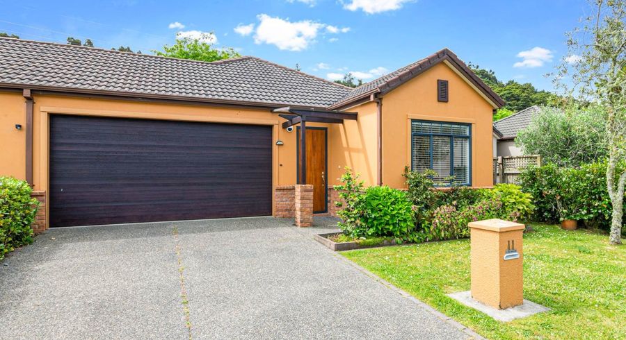  at 11 Pepperdine Place, Albany, Auckland