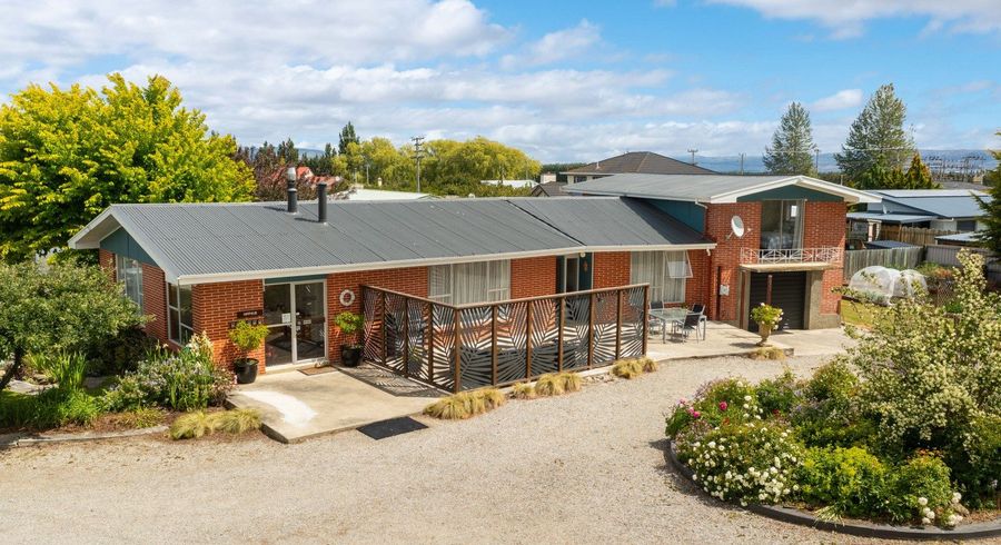  at 1 Davis Avenue, Ranfurly, Central Otago, Otago