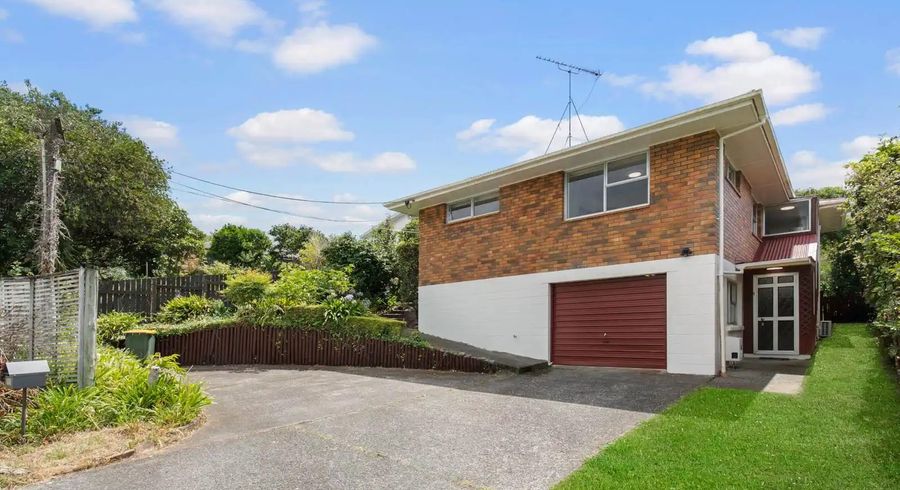  at 122 Whangaparaoa Road, Red Beach, Rodney, Auckland