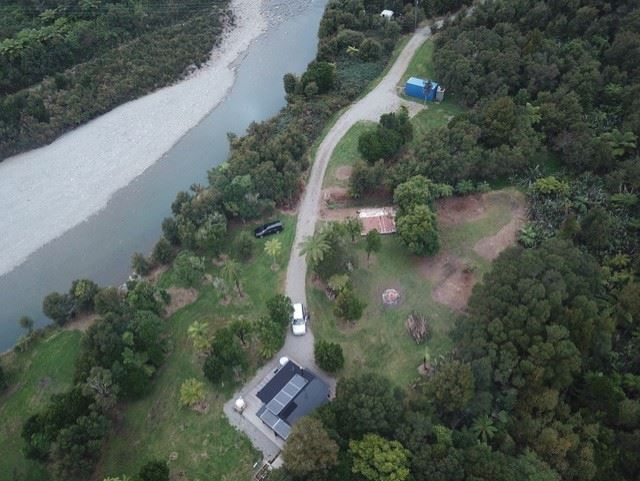  at 7 Banbury Street, Waimangaroa