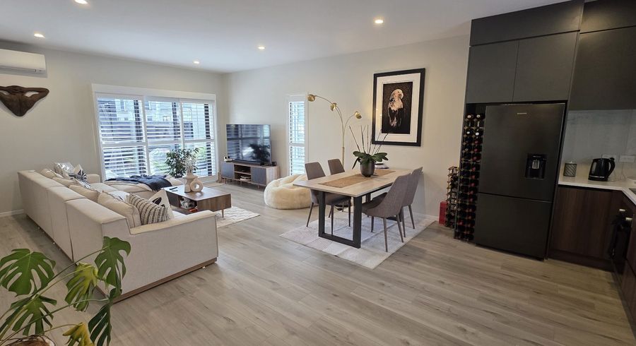  at 1/1 Holland Avenue, Point England, Auckland City, Auckland
