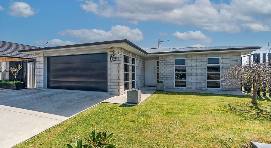  at 3 Olly Close, Grandview Heights, Hamilton