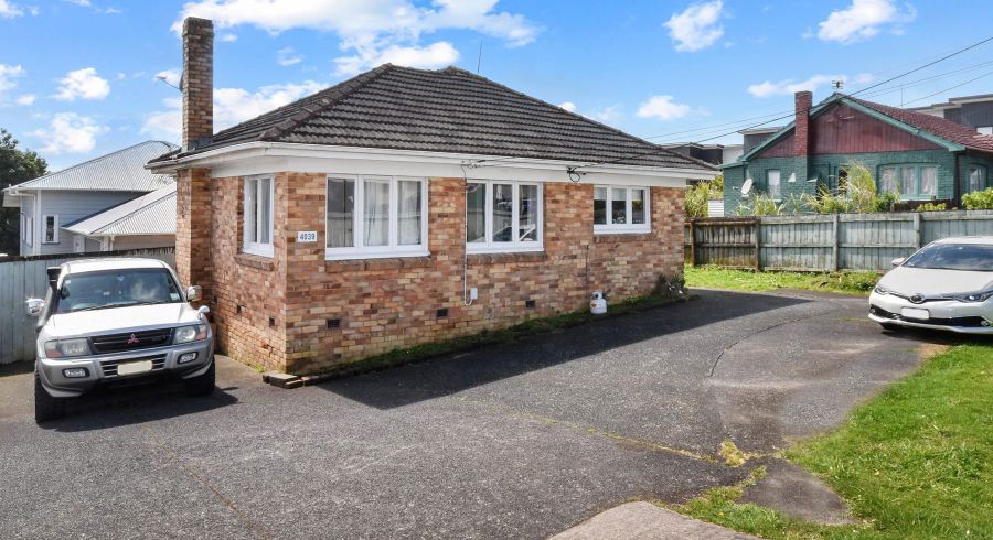  at 4039 Great North Road, Glen Eden, Auckland