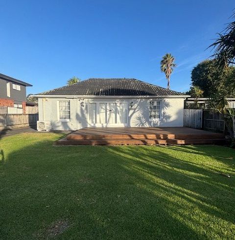  at 43 Kiwi Esplanande, Mangere Bridge, Manukau City, Auckland