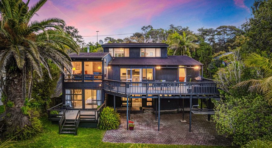  at 257 Golf Road, Titirangi, Waitakere City, Auckland