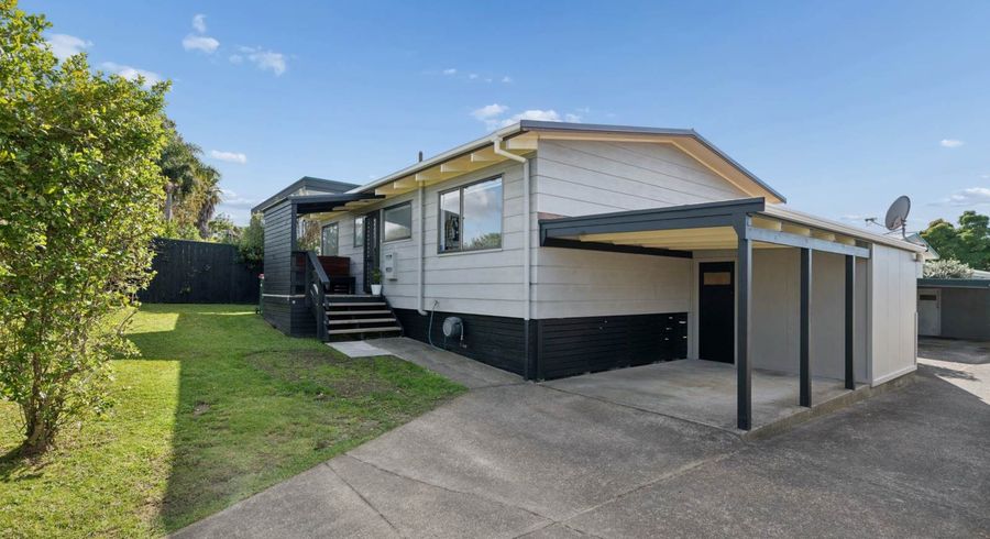  at 1/32 Vincent Street, Howick, Auckland