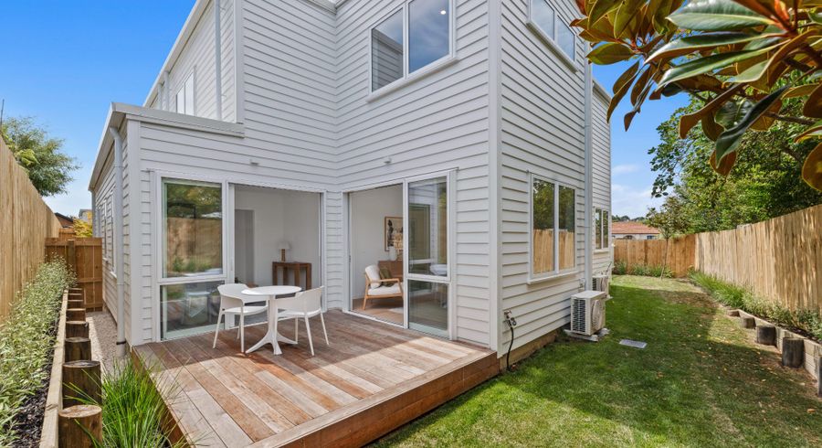  at 4B Towra Place, Botany Downs, Manukau City, Auckland
