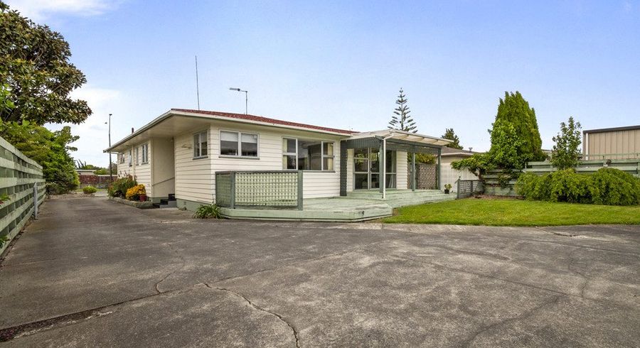  at 36 John F Kennedy Drive, Milson, Palmerston North