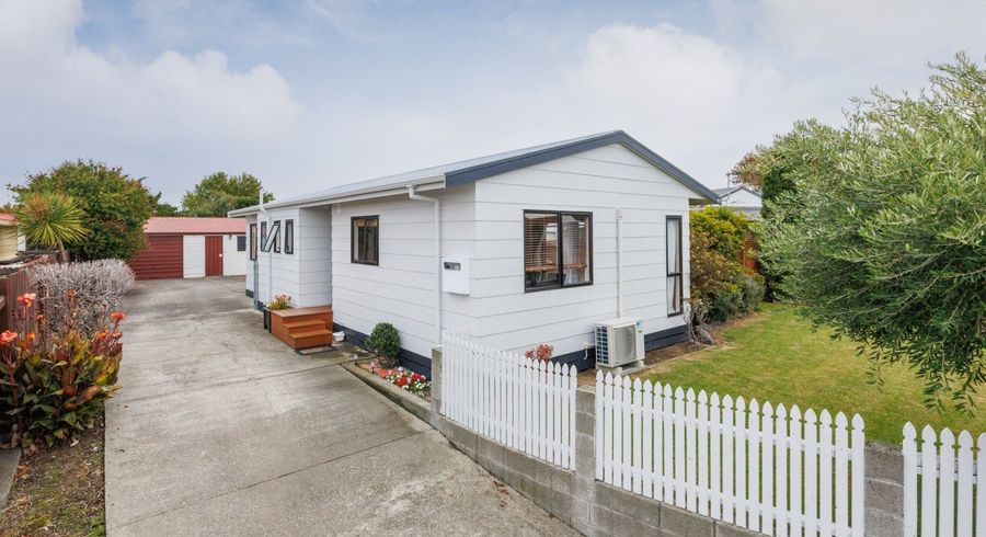  at 5 Cargill Grove, Kelvin Grove, Palmerston North, Manawatu / Whanganui