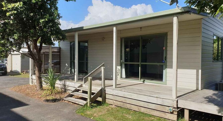  at 17A Enderby Drive, Te Atatu Peninsula, Waitakere City, Auckland