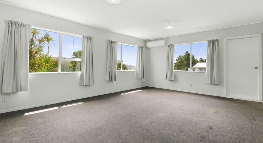  at 121A (Upstairs Unit) Ohariu Road, Johnsonville, Wellington, Wellington