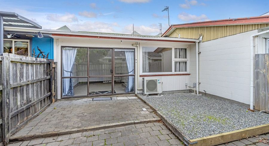  at 2/65 Champion Street, Edgeware, Christchurch City, Canterbury