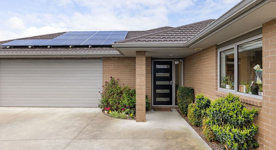  at 48 Sylvester Crescent, Flagstaff, Hamilton