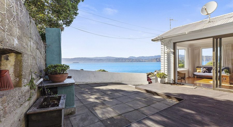  at 493 Karaka Bay Road, Karaka Bays, Wellington, Wellington