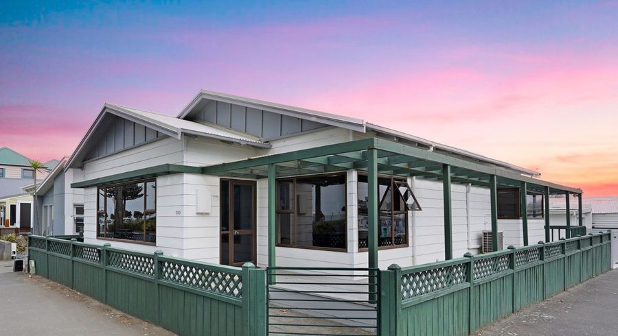  at 399 Marine Parade, Napier South, Napier