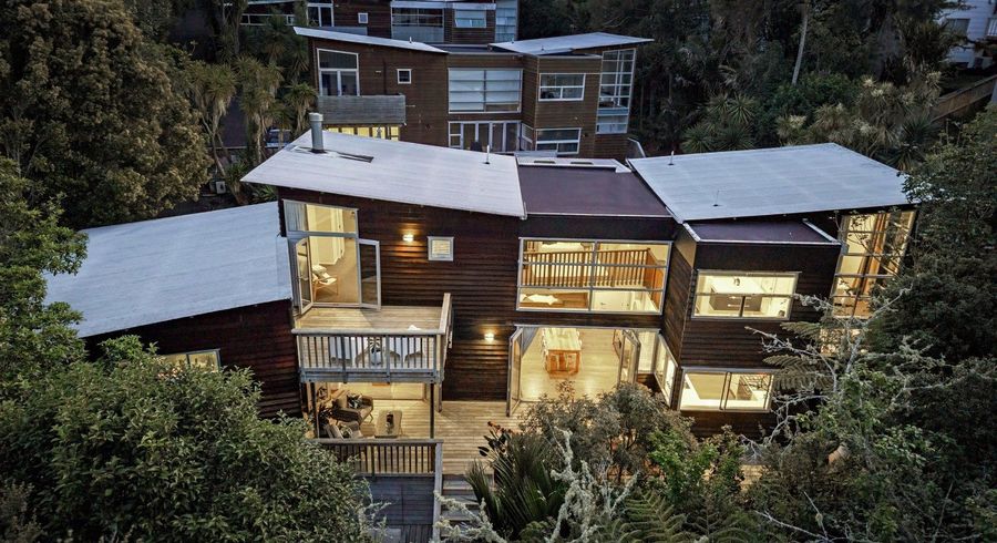  at 8 Zion Road, Birkenhead, North Shore City, Auckland