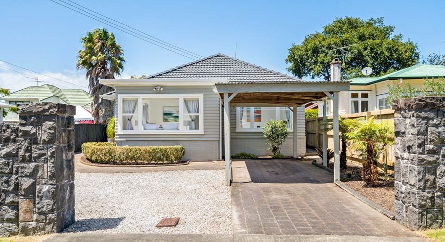  at 4 Aliford Avenue, One Tree Hill, Auckland