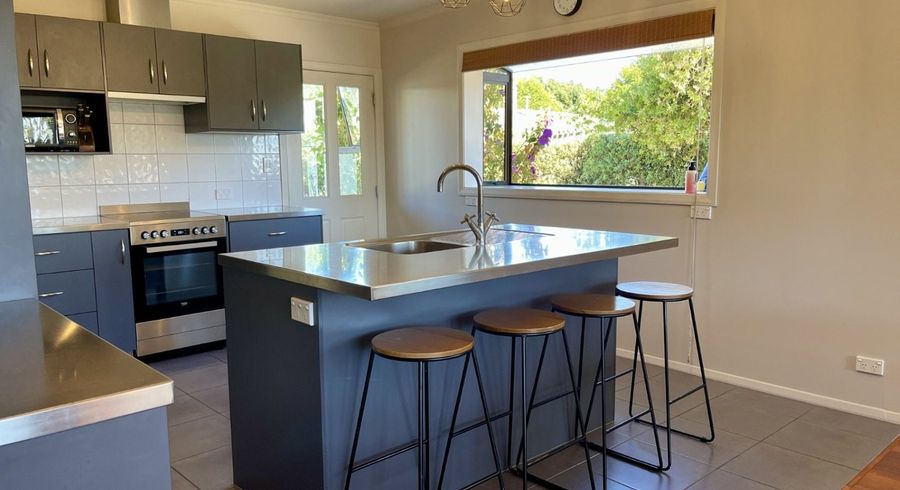  at 37 Martin Loop, Tasman