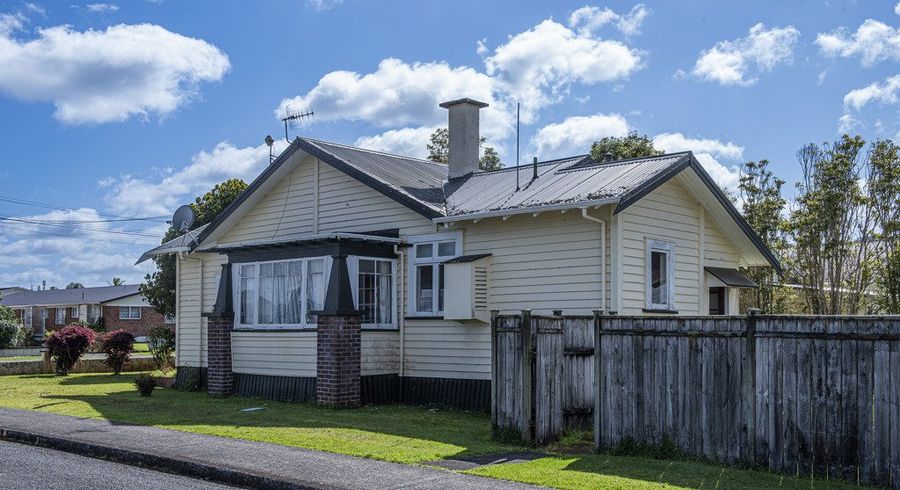  at 11 Dinniss Avenue, Regent, Whangarei