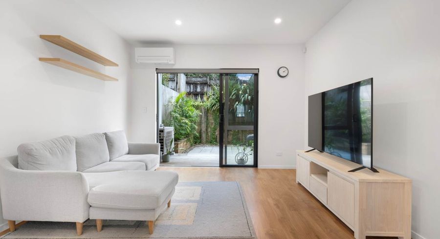  at 12/26 Springvale Drive, Albany, North Shore City, Auckland