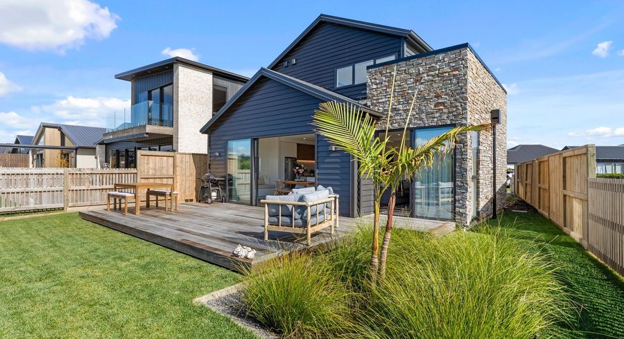  at 37 Tangaroa Place, Poike, Tauranga