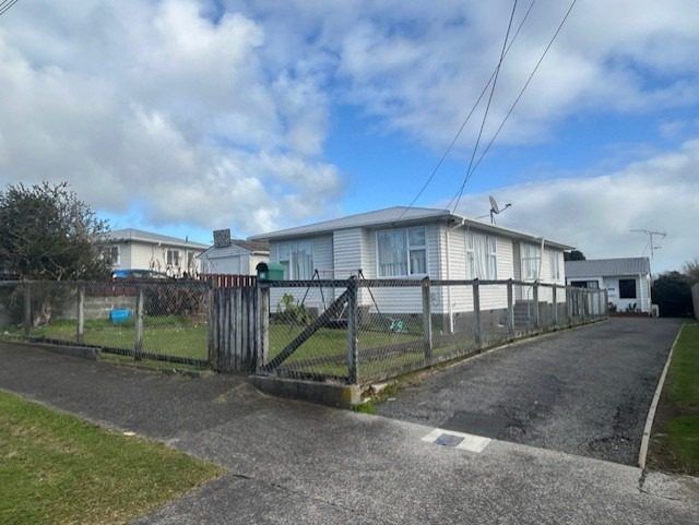  at 1/57 Banks Street, Marfell, New Plymouth, Taranaki