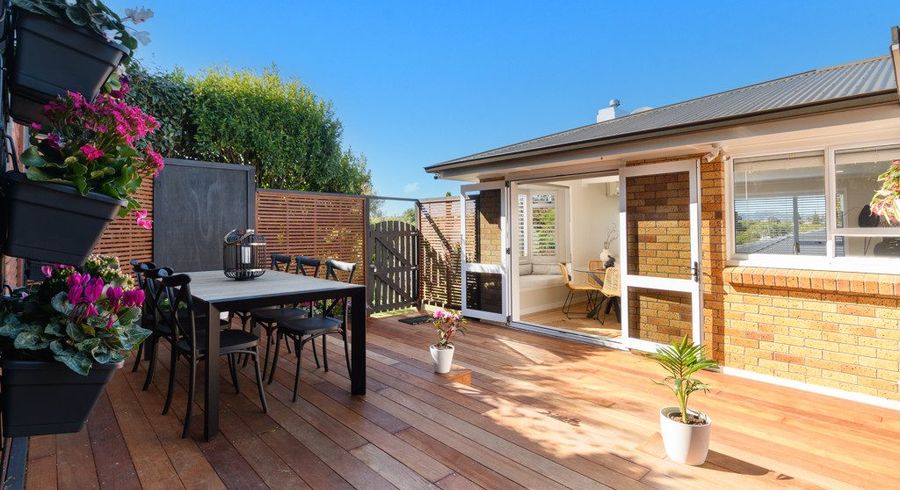  at 24 Warwick Place, Brookfield, Tauranga
