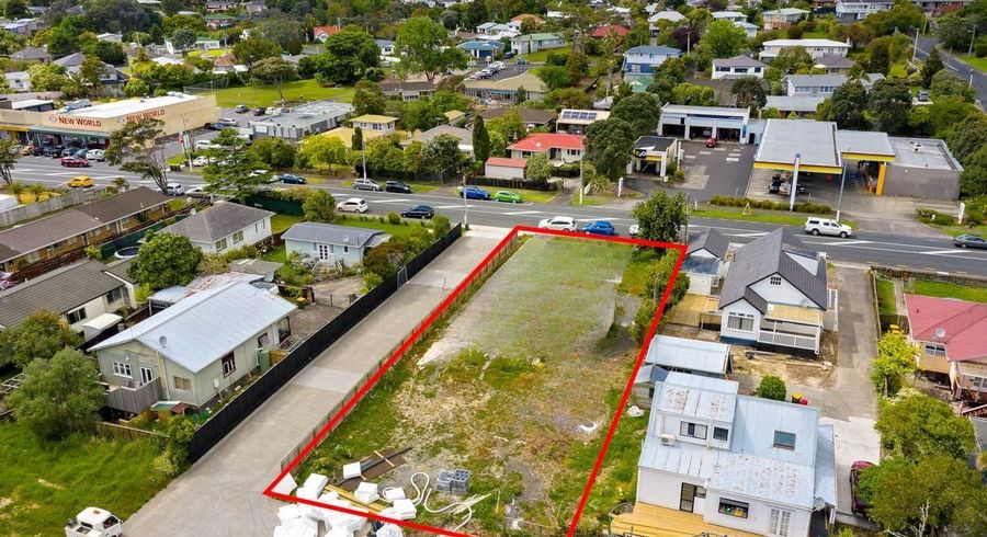  at 83 Godley Road, Green Bay, Waitakere City, Auckland